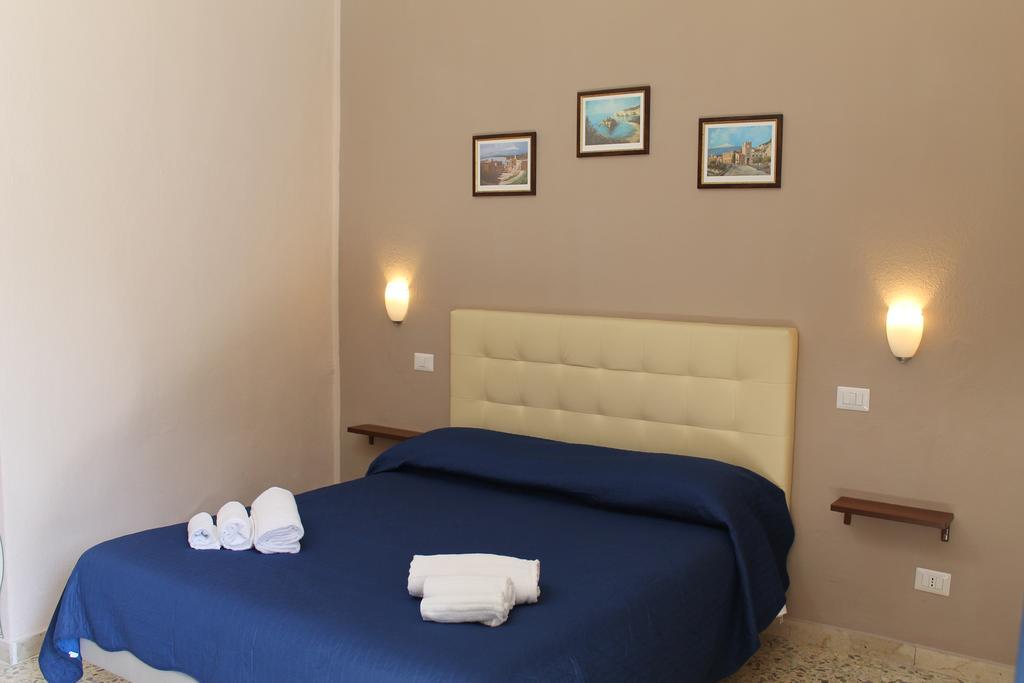 דירות טאורמינה Casa Melany מראה חיצוני תמונה
